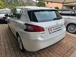 PEUGEOT 308 usata, con Airbag