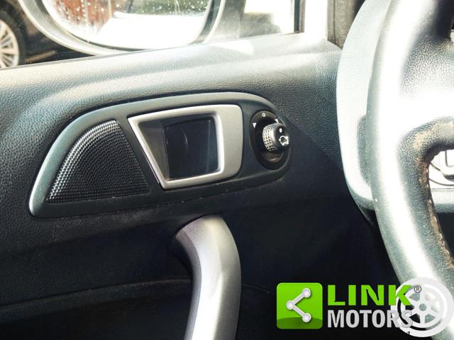FORD Fiesta usata, con Lettore CD