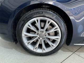 AUDI A8 usata, con Autoradio