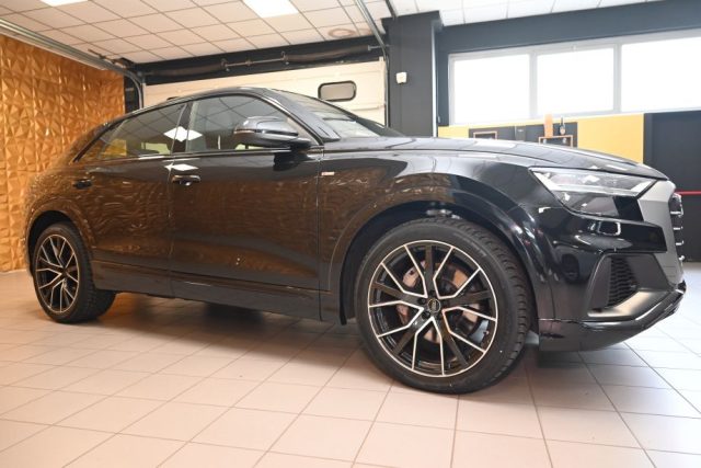 AUDI Q8 usata 90