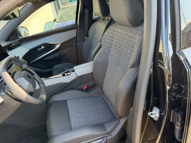 PEUGEOT 3008 usata, con Telecamera per parcheggio assistito