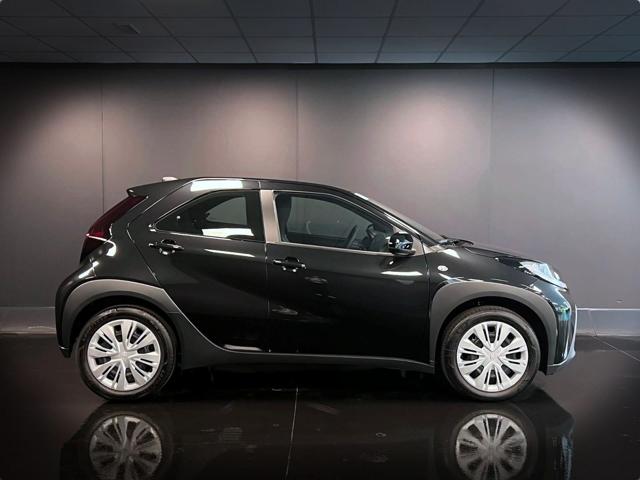 TOYOTA Aygo X usata, con Autoradio