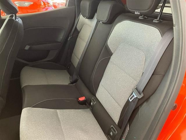 RENAULT Clio usata, con Fari LED