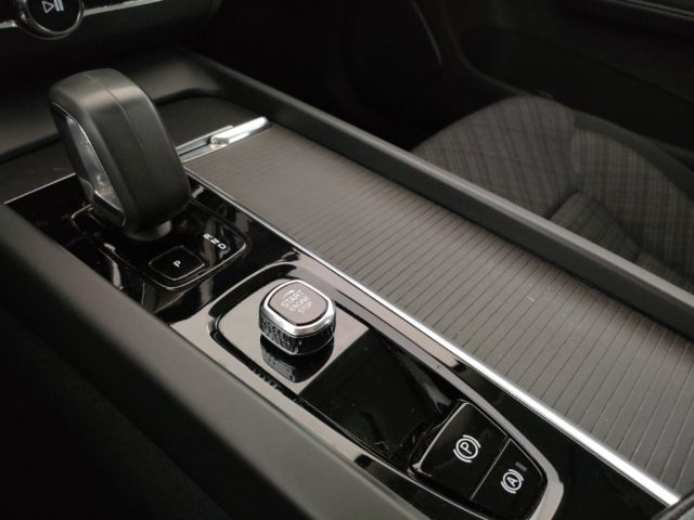 VOLVO XC60 usata, con Trazione integrale