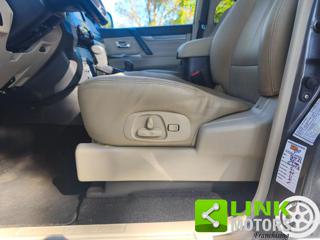 MITSUBISHI Pajero usata, con Regolazione elettrica sedili
