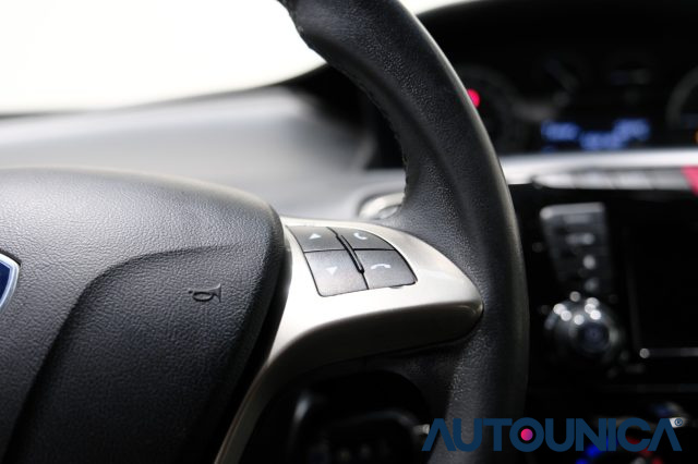 LANCIA Ypsilon usata, con Isofix