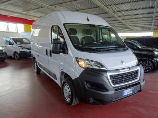 PEUGEOT Boxer usata, con Autoradio