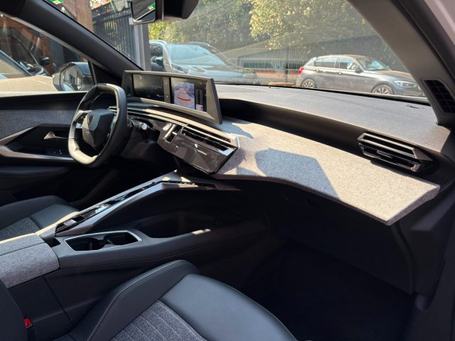PEUGEOT 5008 usata, con Controllo trazione