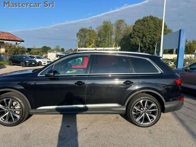 AUDI Q7 usata, con Autoradio