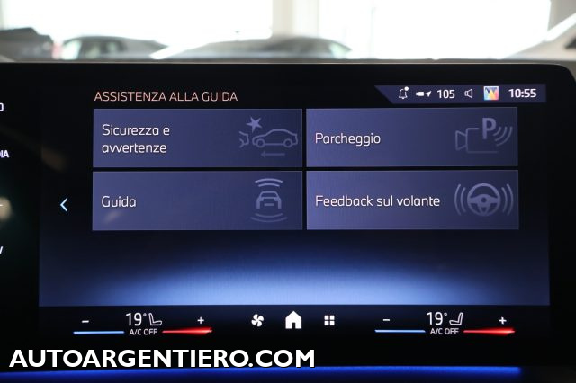 BMW 218 usata, con Luci diurne