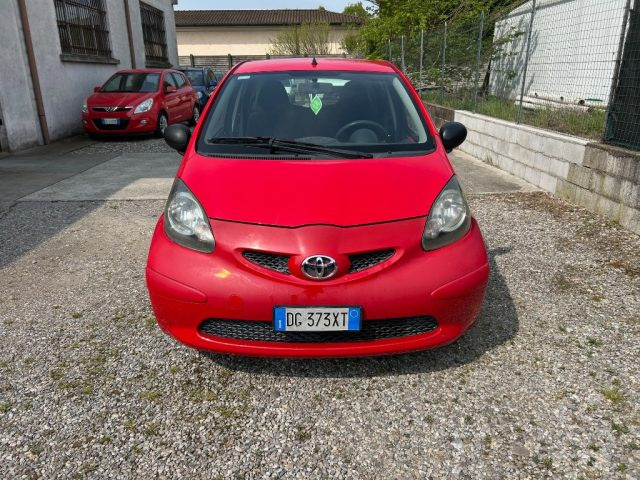 TOYOTA Aygo usata, con Airbag