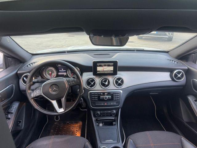 MERCEDES-BENZ CLA 220 usata, con Cerchi in lega