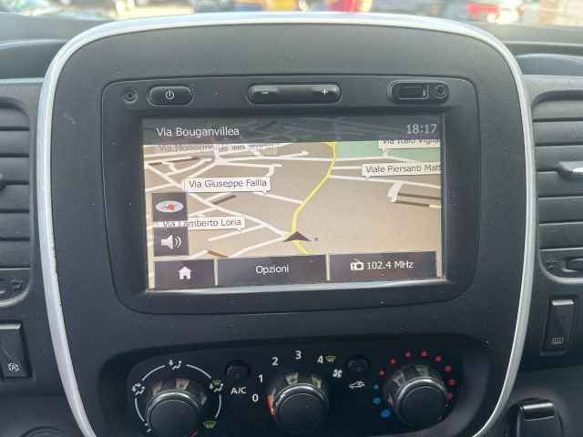RENAULT Trafic usata, con USB