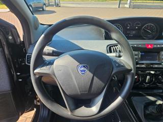 LANCIA Ypsilon usata, con Servosterzo