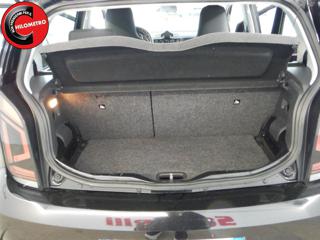 VOLKSWAGEN up! usata, con Autoradio