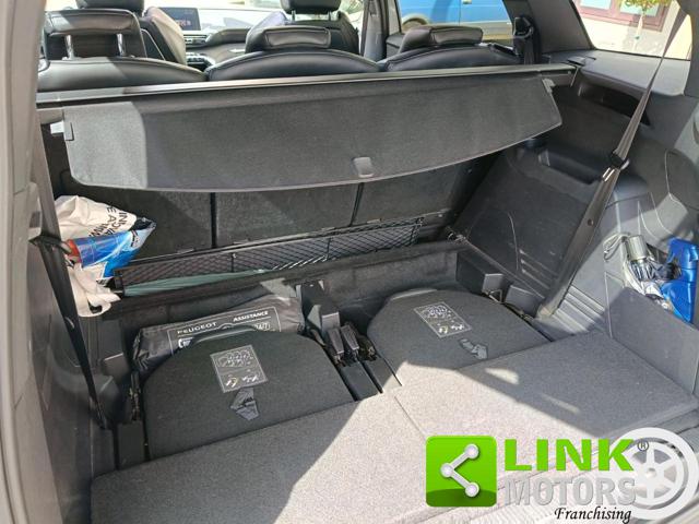 PEUGEOT 5008 usata, con Portellone posteriore elettrico