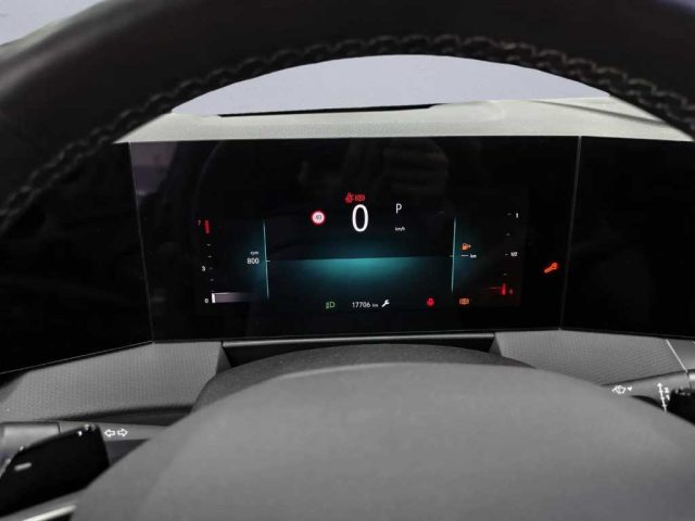 OPEL Astra usata, con Fari LED