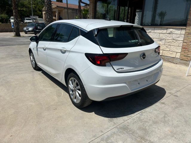OPEL Astra usata, con Cerchi in lega