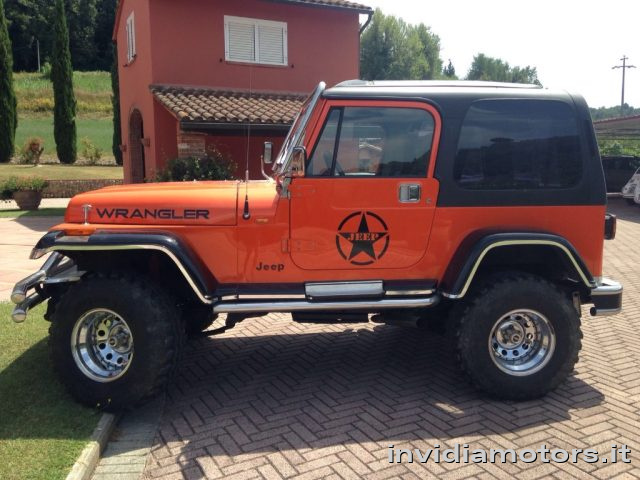 JEEP Wrangler usata, con Fendinebbia
