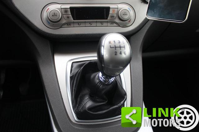 FORD Kuga usata, con Specchietti laterali elettrici