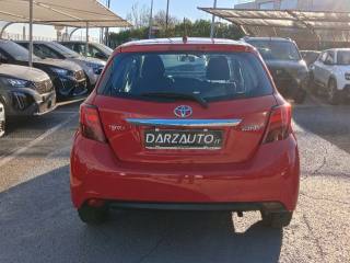 TOYOTA Yaris usata, con Bluetooth