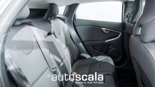 VOLVO V40 Cross Country usata, con Chiusura centralizzata