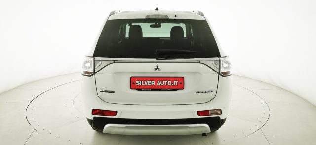 MITSUBISHI Outlander usata, con Autoradio