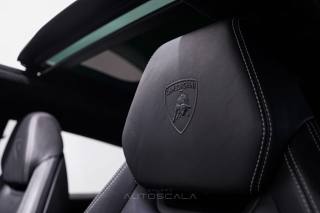 LAMBORGHINI Urus usata 22