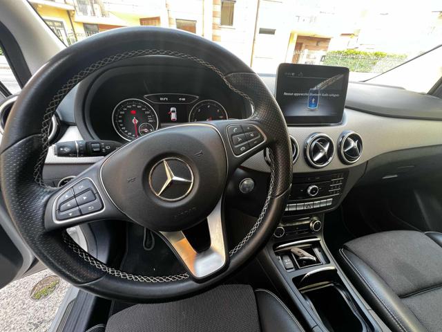 MERCEDES-BENZ B 200 usata, con Climatizzatore