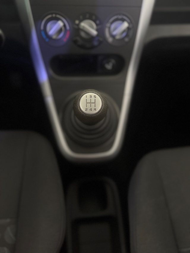 SUZUKI Splash usata 13