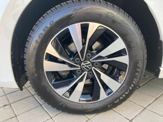 VOLKSWAGEN Polo usata, con Autoradio