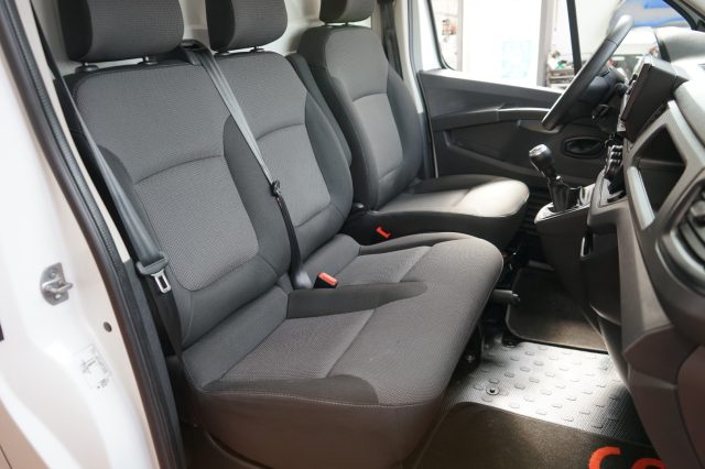 RENAULT Trafic usata, con Autoradio digitale