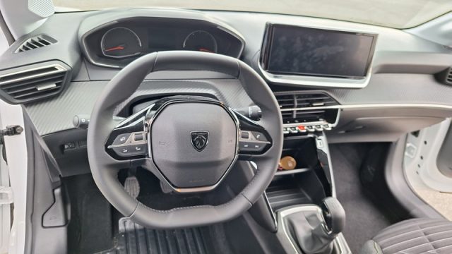 PEUGEOT 208 usata, con Touch screen