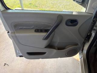 RENAULT Kangoo usata 39