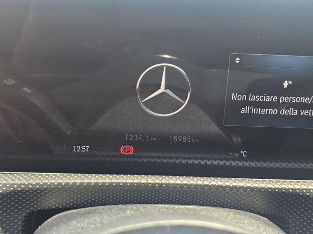 MERCEDES-BENZ A 180 usata, con Sedile posteriore sdoppiato