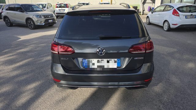 VOLKSWAGEN Golf Variant usata, con Autoradio