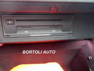 VOLKSWAGEN Golf usata, con Touch screen