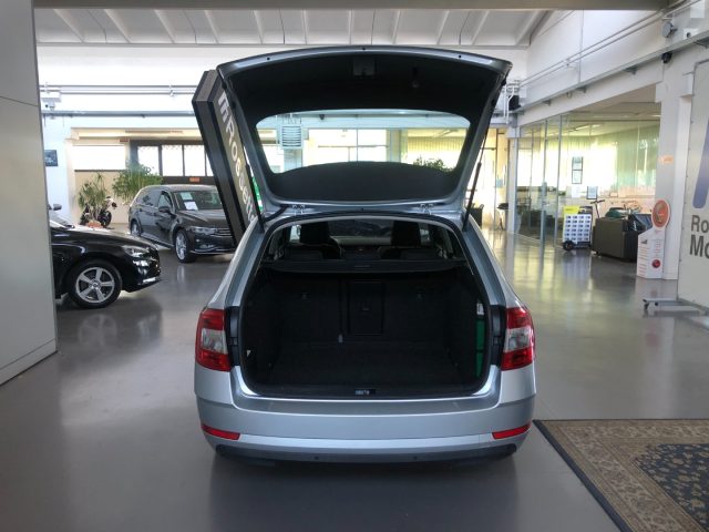 SKODA Octavia usata, con Controllo automatico clima