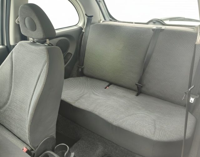 NISSAN Micra usata, con USB