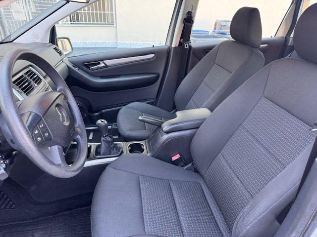 MERCEDES-BENZ B 180 usata, con Cerchi in lega