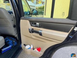 LAND ROVER Discovery usata, con Sedile posteriore sdoppiato