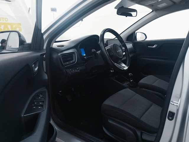 KIA Stonic usata, con Sedile posteriore sdoppiato