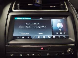 JAGUAR E-Pace usata, con Fari LED