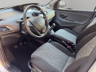LANCIA Ypsilon usata, con Fendinebbia