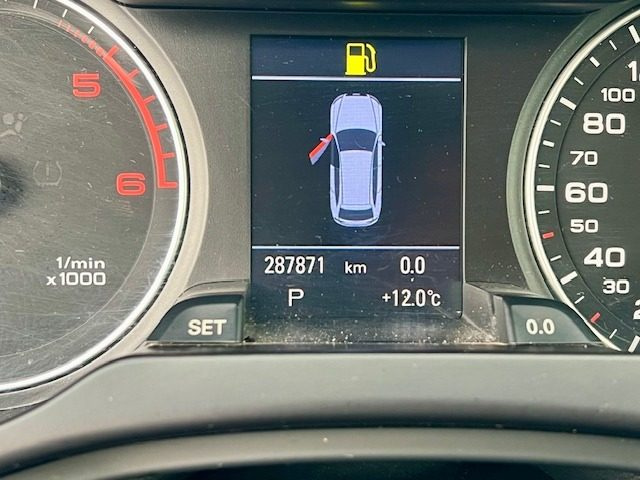 AUDI A4 usata, con Specchietti laterali elettrici