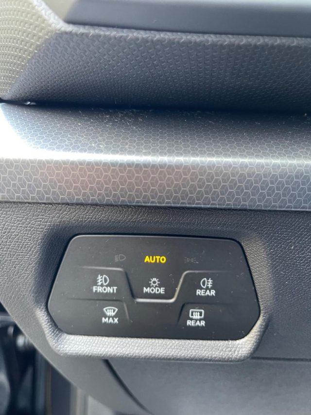 SEAT Leon usata, con Fendinebbia