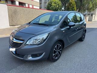 OPEL Meriva usata, con Airbag