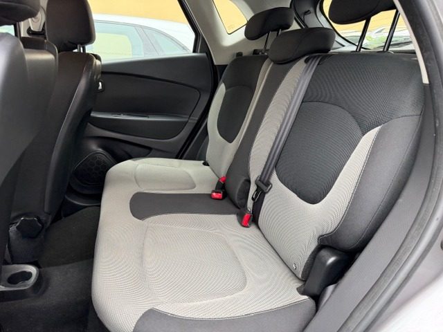 RENAULT Captur usata, con Autoradio