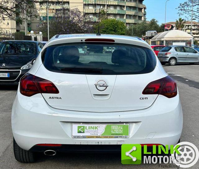 OPEL Astra usata, con Controllo trazione