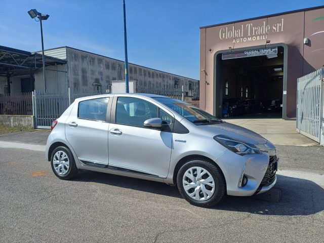 TOYOTA Yaris usata, con USB